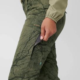 Fjällräven Damenhose Karla Hydratic green camo 4