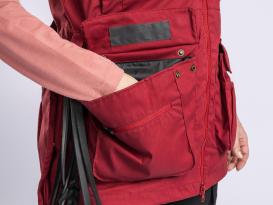 Pinewood DogSports Trainerin Hundesportweste Dark Tomato Red S 4