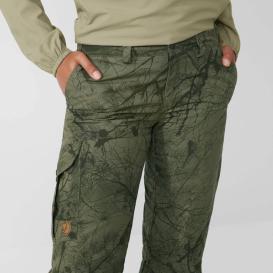 Fjällräven Damenhose Karla Hydratic green camo 5